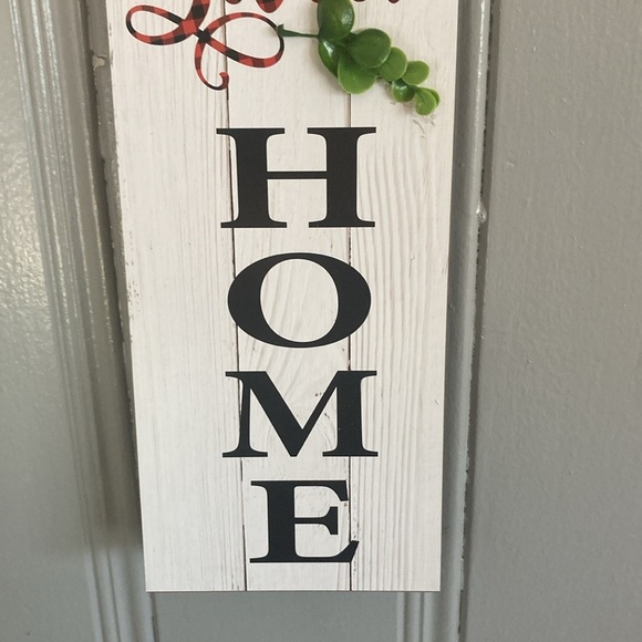 NWT Vertical HOME SWEET HOME Wooden Decoration Sign w/ Eucalyptus Accents - Picture 5 of 10